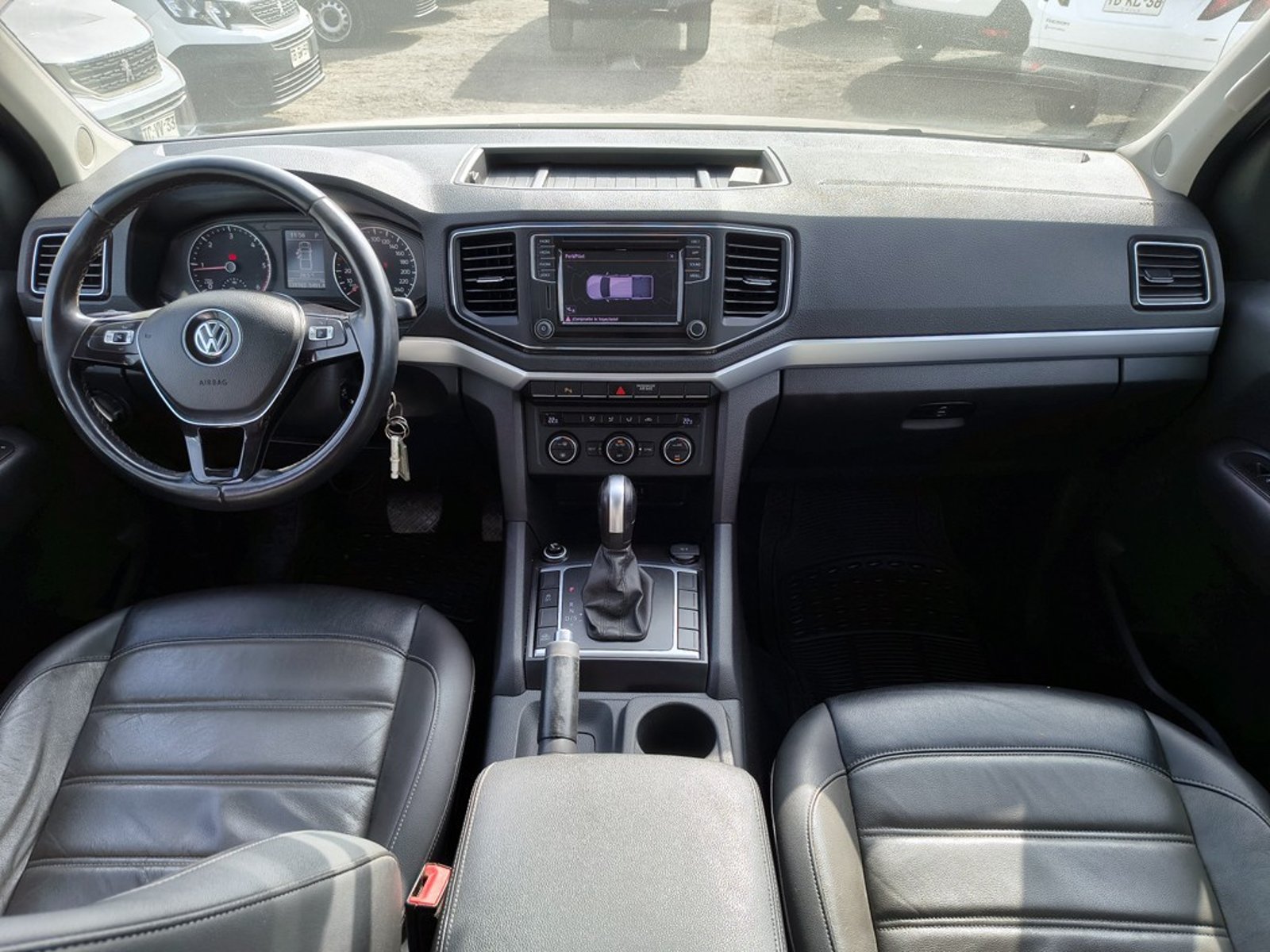 VOLKSWAGEN AMAROK 2.0 Highline AT 4X4 2023 - Imagen 16 de 20