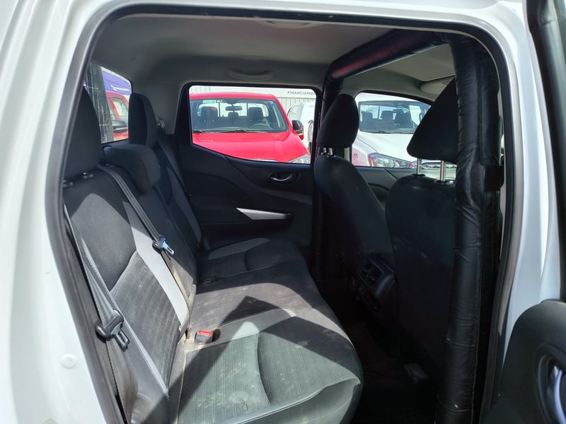 Nissan NAVARA 2.3 Diesel 4x2 T/M 2024 - Imagen 19 de 20