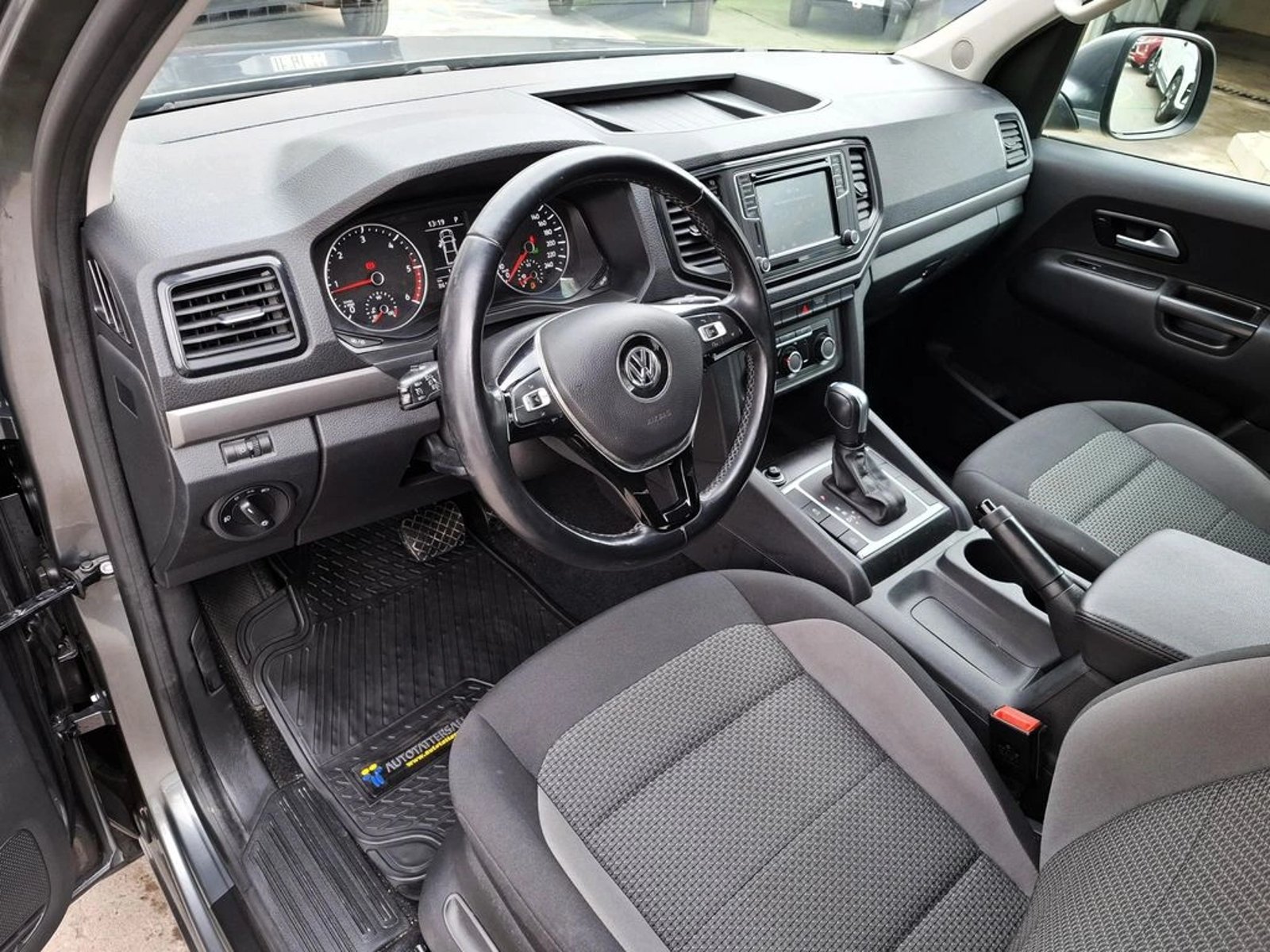 VOLKSWAGEN AMAROK 3.0 2021 - Imagen 15 de 20