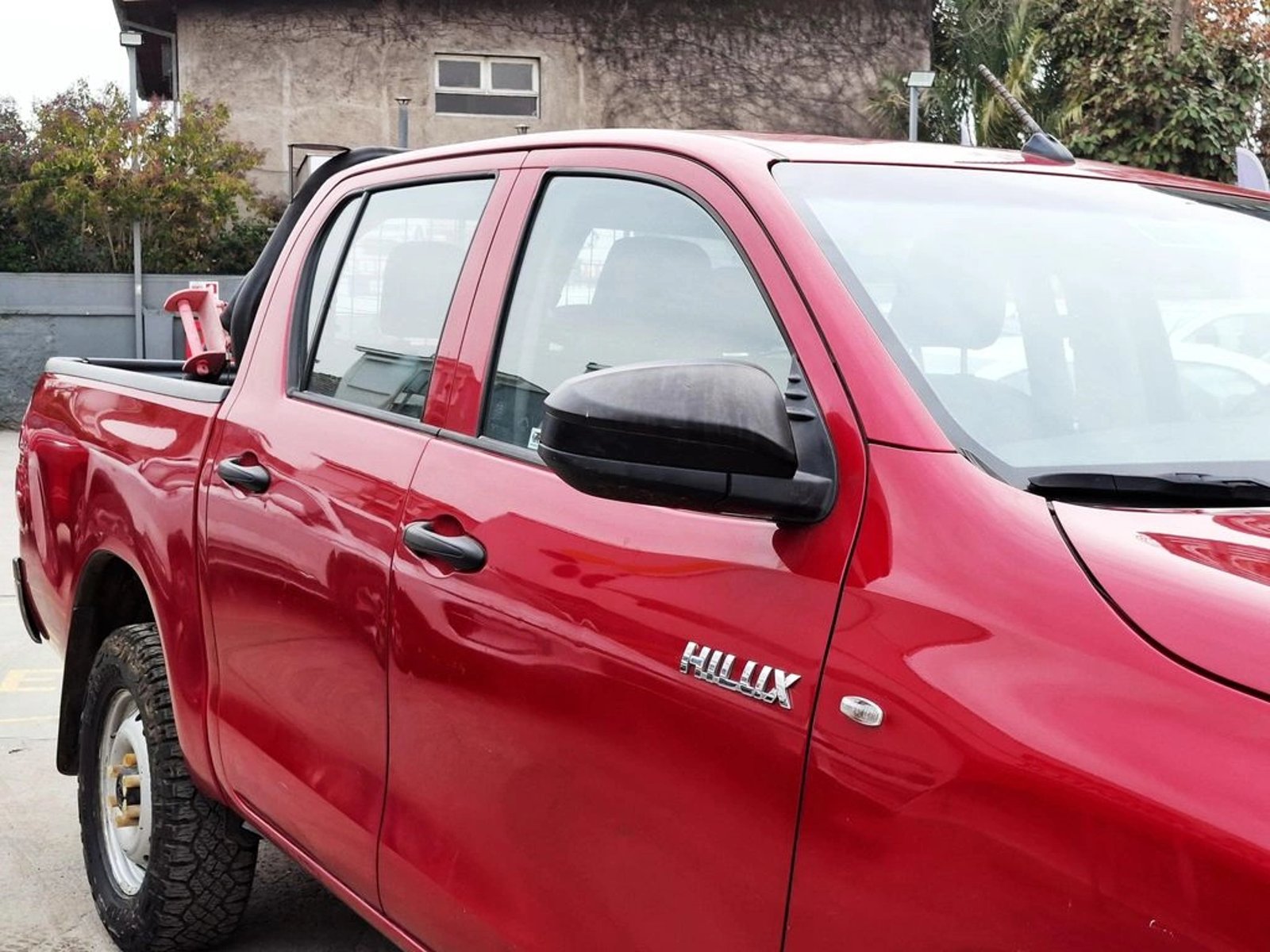TOYOTA HILUX 2.4 2022 - Imagen 5 de 20