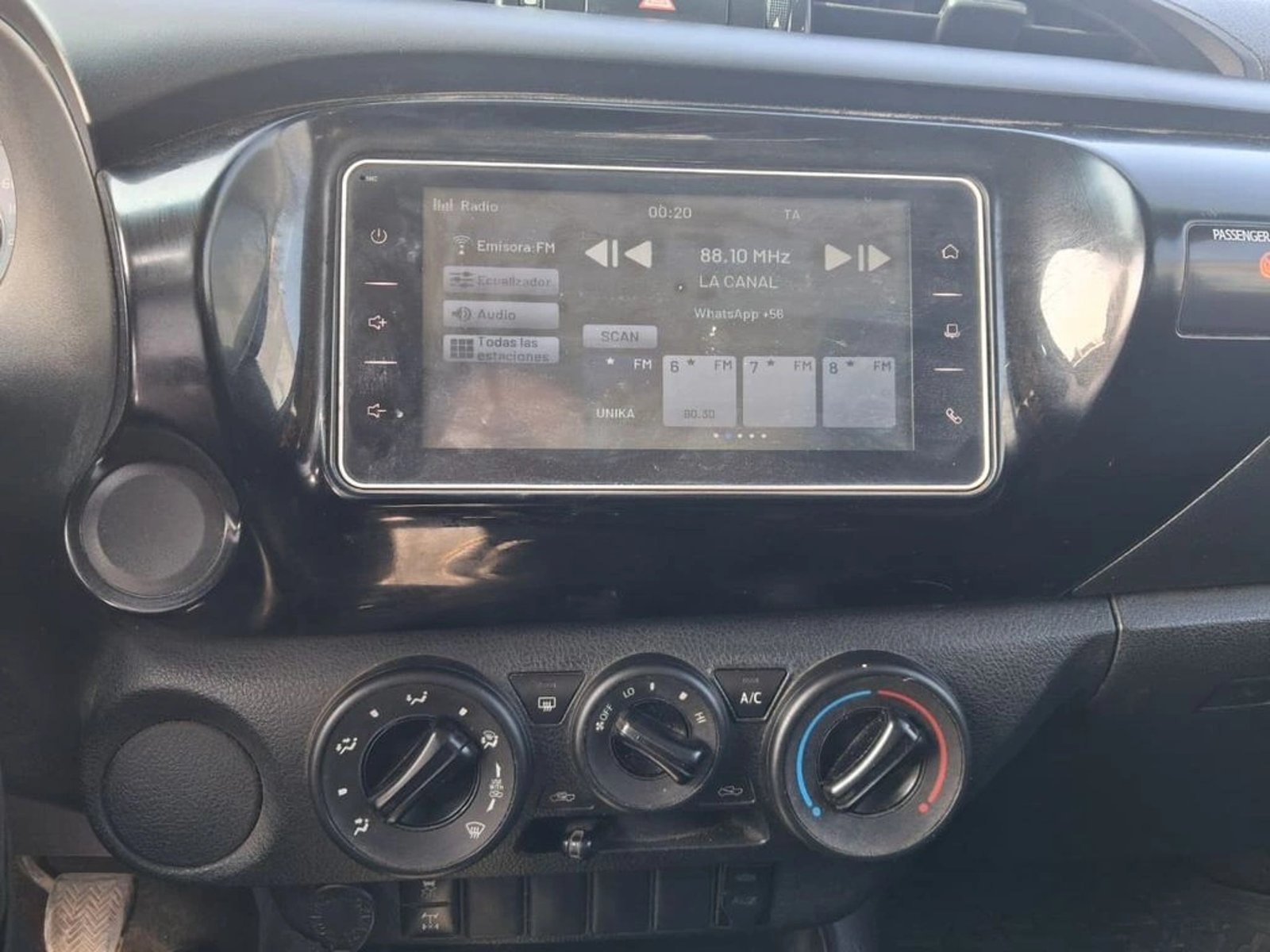 TOYOTA HILUX TSS 2.4 Diesel 4X2 T/M 2022 - Imagen 12 de 16
