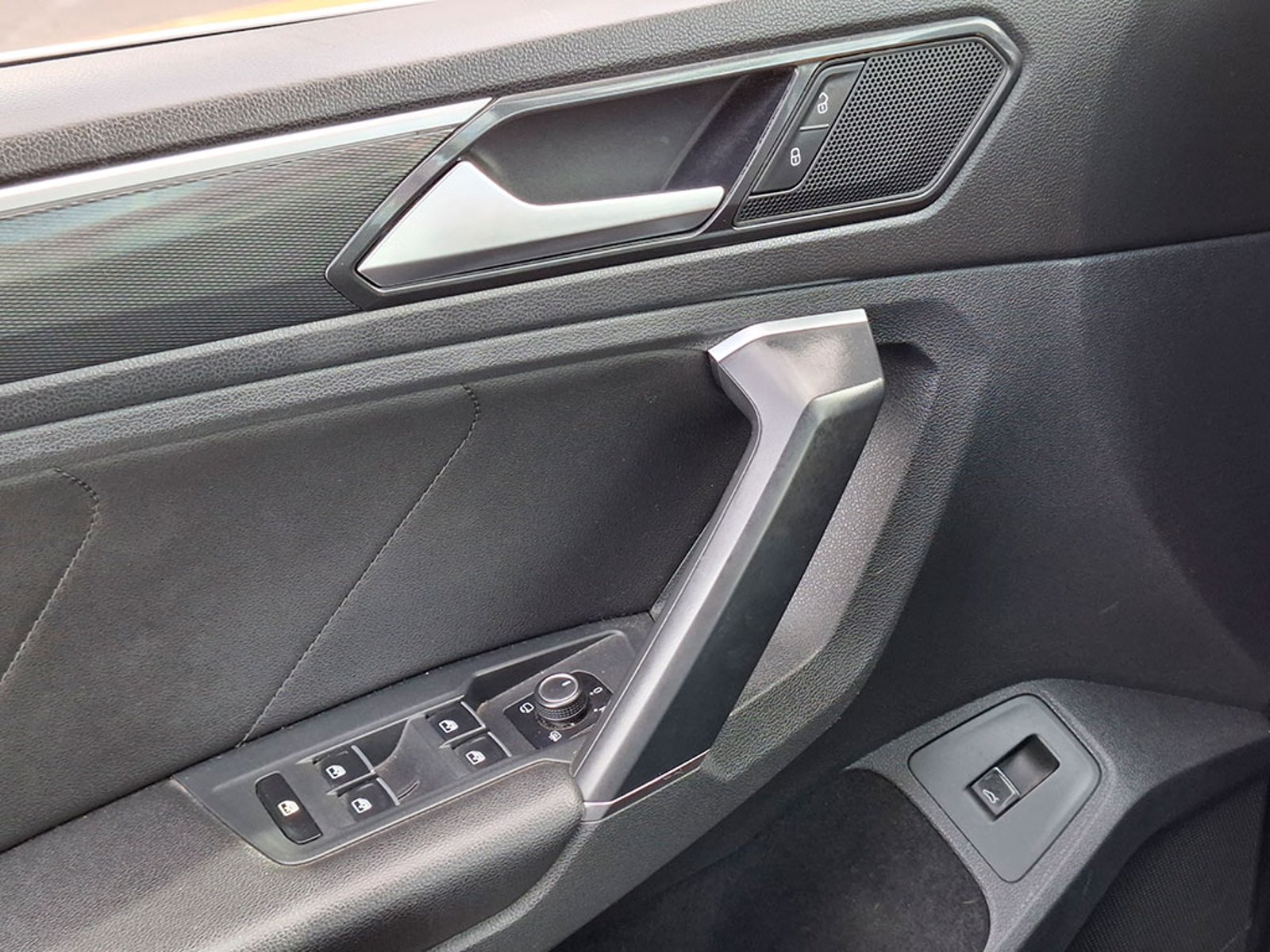 Volkswagen TIGUAN TIGUAN SPORT 2.0 TFSI 4M 2019 - Imagen 19 de 20