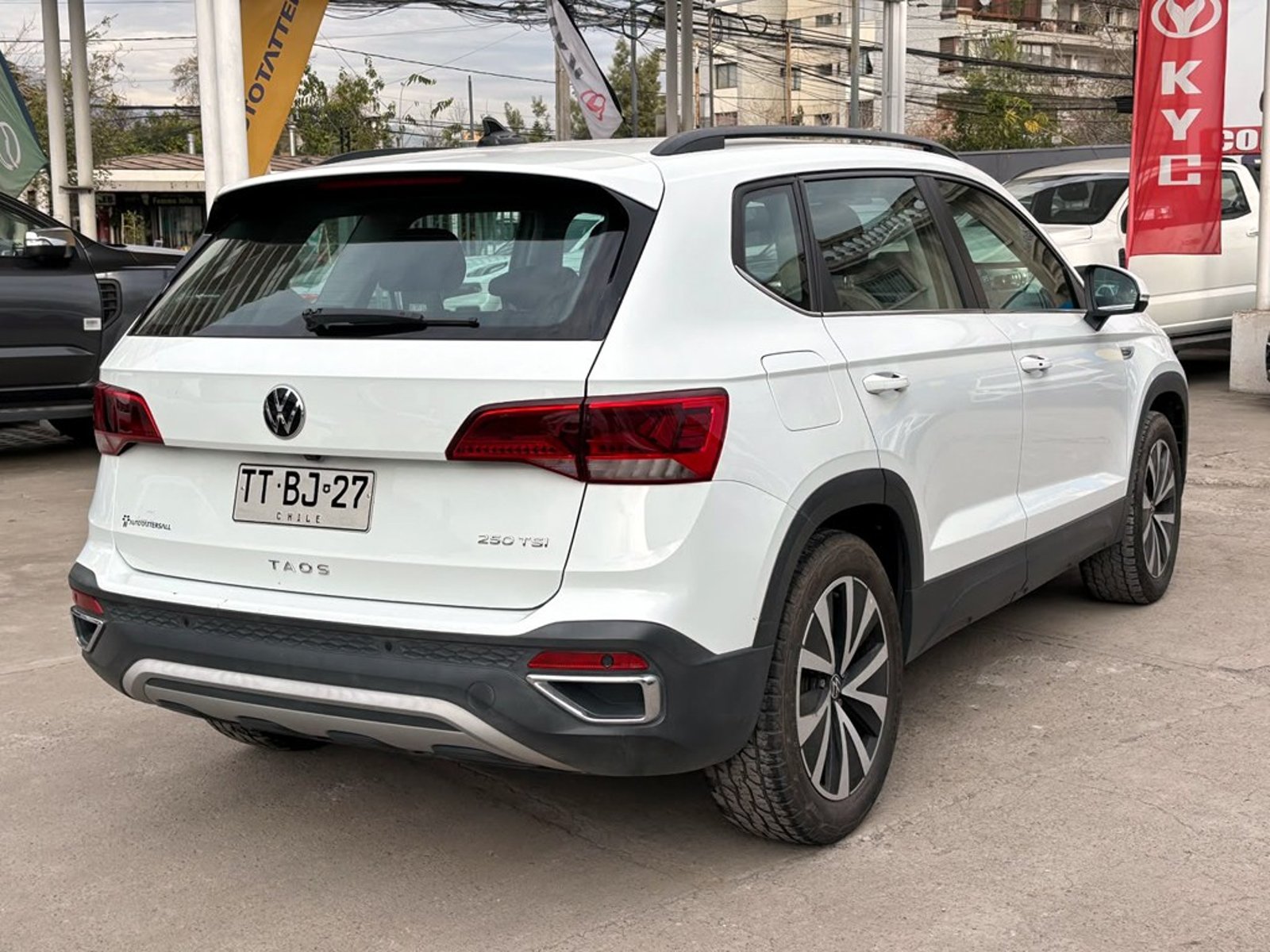 Volkswagen TAOS 1.4 TSI COMFORTLINE AT 2025 - Imagen 6 de 20