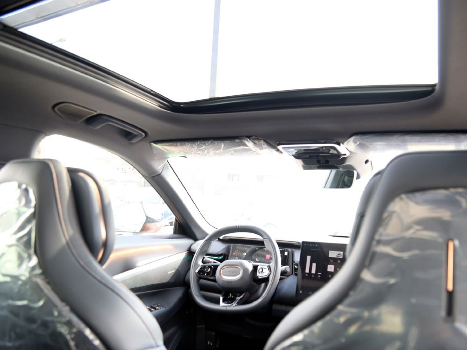 LYNK&CO 08 HALO HYBRID PHEV 1.5T 2026 - Imagen 17 de 20