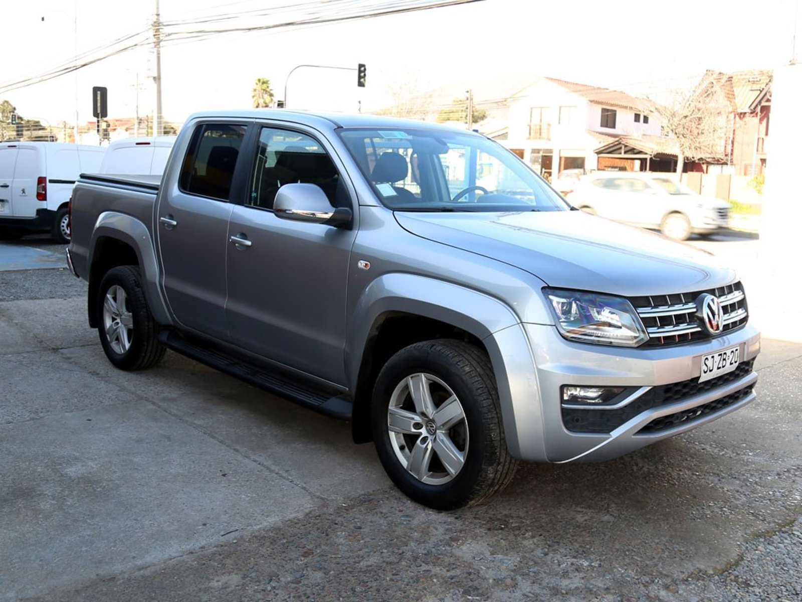 Volkswagen AMAROK 2.0 HIGHLINE DIESEL 4X4 DOB. CAB. AT 4P 2023 - Imagen 3 de 20