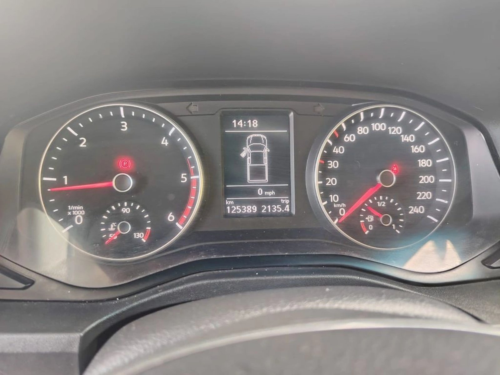 Volkswagen AMAROK 2.0 TRENDLINE DIESEL DOB. CAB. 4X2 MT 4P 2023 - Imagen 13 de 16