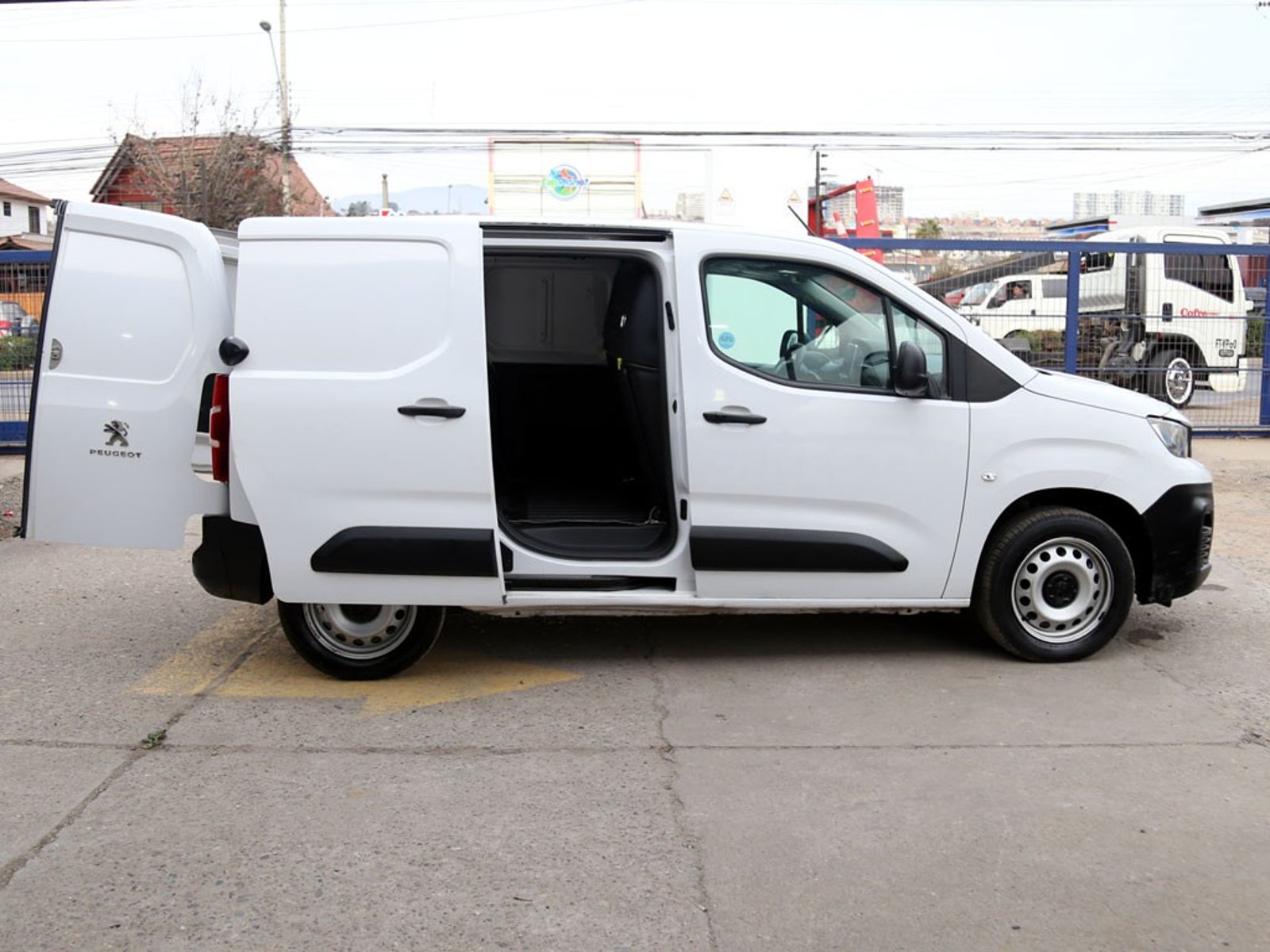 PEUGEOT PARTNER 1.5 L1 HDI DIESEL 100HP 4X2 MT 5P 2024 - Imagen 9 de 19