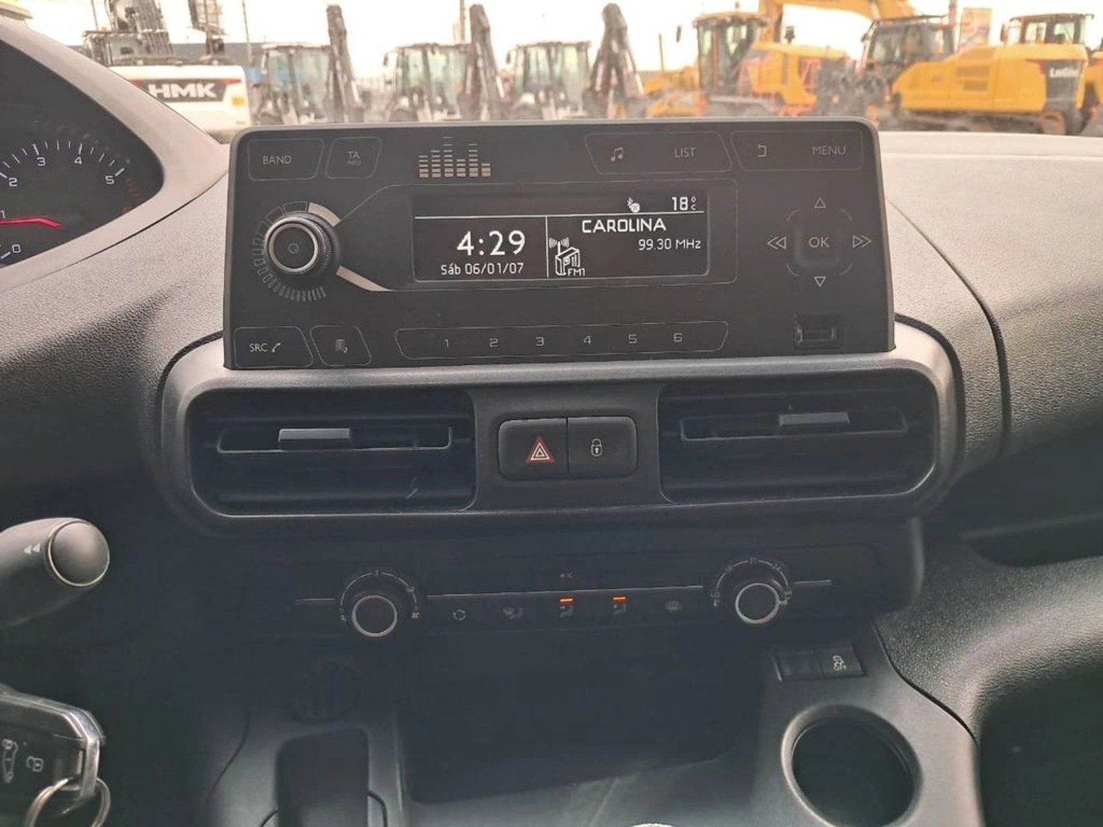 Peugeot PARTNER L1 1.6 HDI 4X2 MT 2022 - Imagen 18 de 20