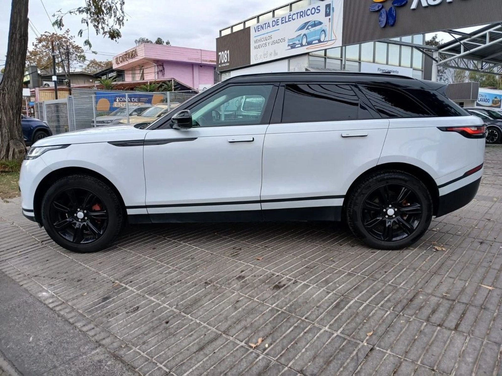 Land Rover RANGE ROVER VELAR Range Rover Velar P 250 S 2019 - Foto 5 de 19