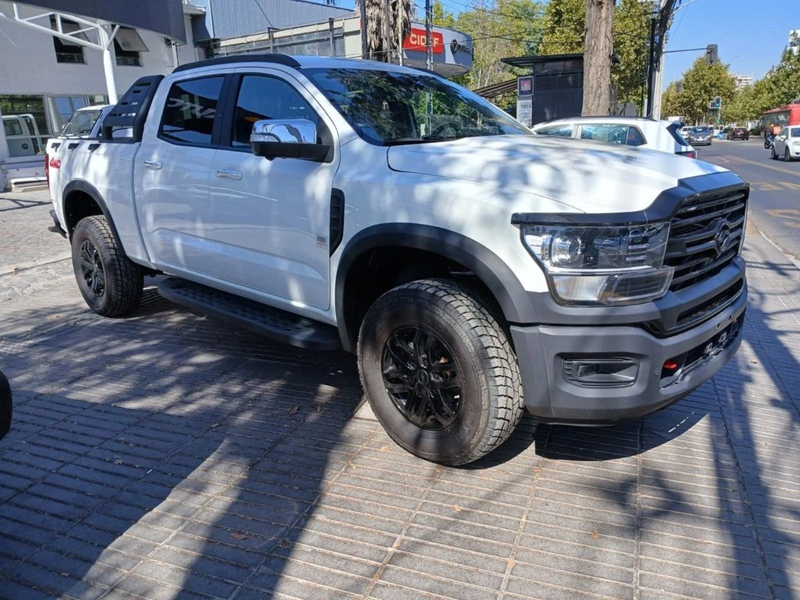 ZX Auto GRAND LION CABINA DOBLE 4X4 AT 2.3 PRECIO + IVA 2026 - Foto 4 de 20
