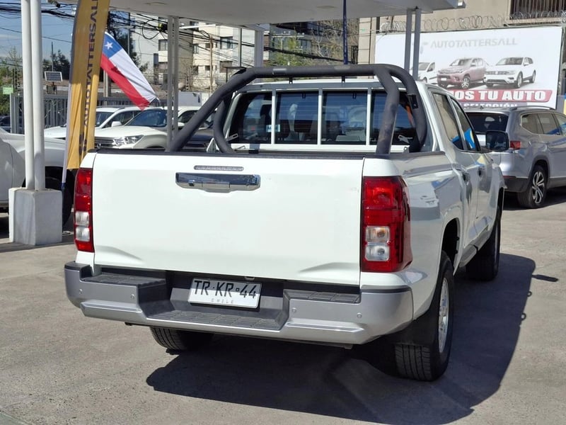 Mitsubishi L200 KATANA XRT 4X4 MT 2024 - Imagen 7 de 20