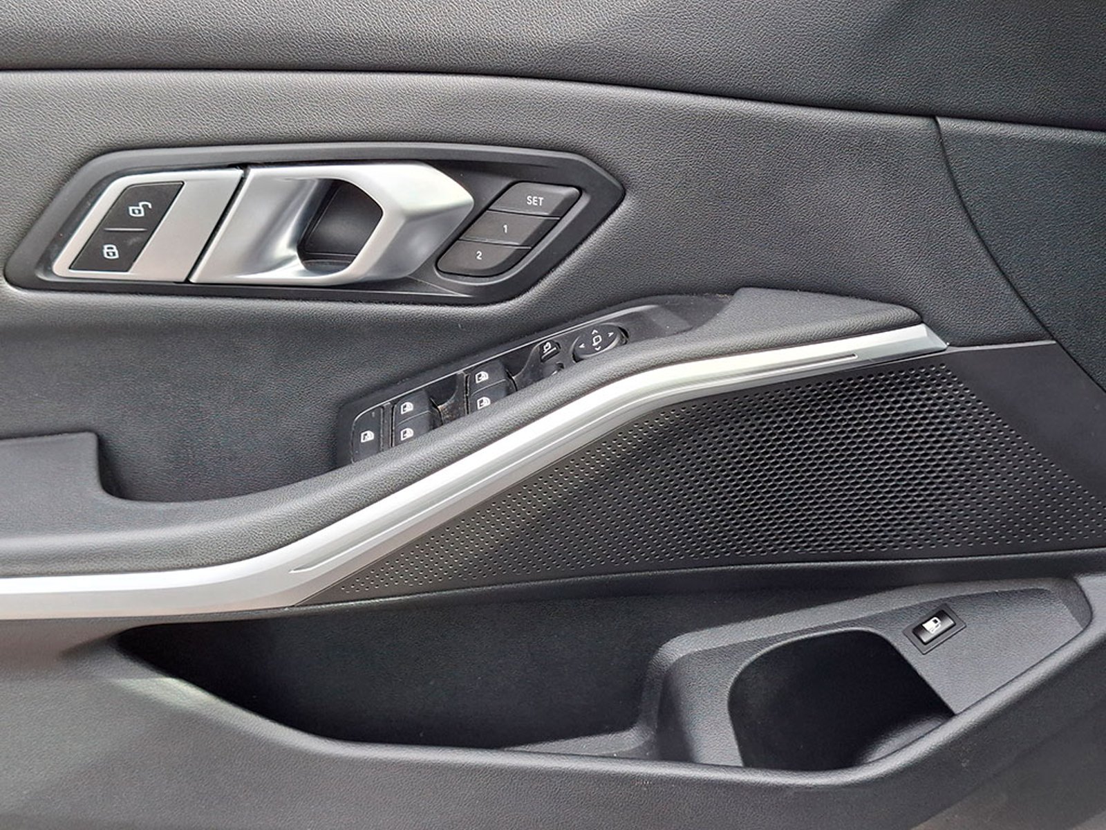 BMW 330 330 Ie 2.0 Hibrido 2020 - Imagen 19 de 20