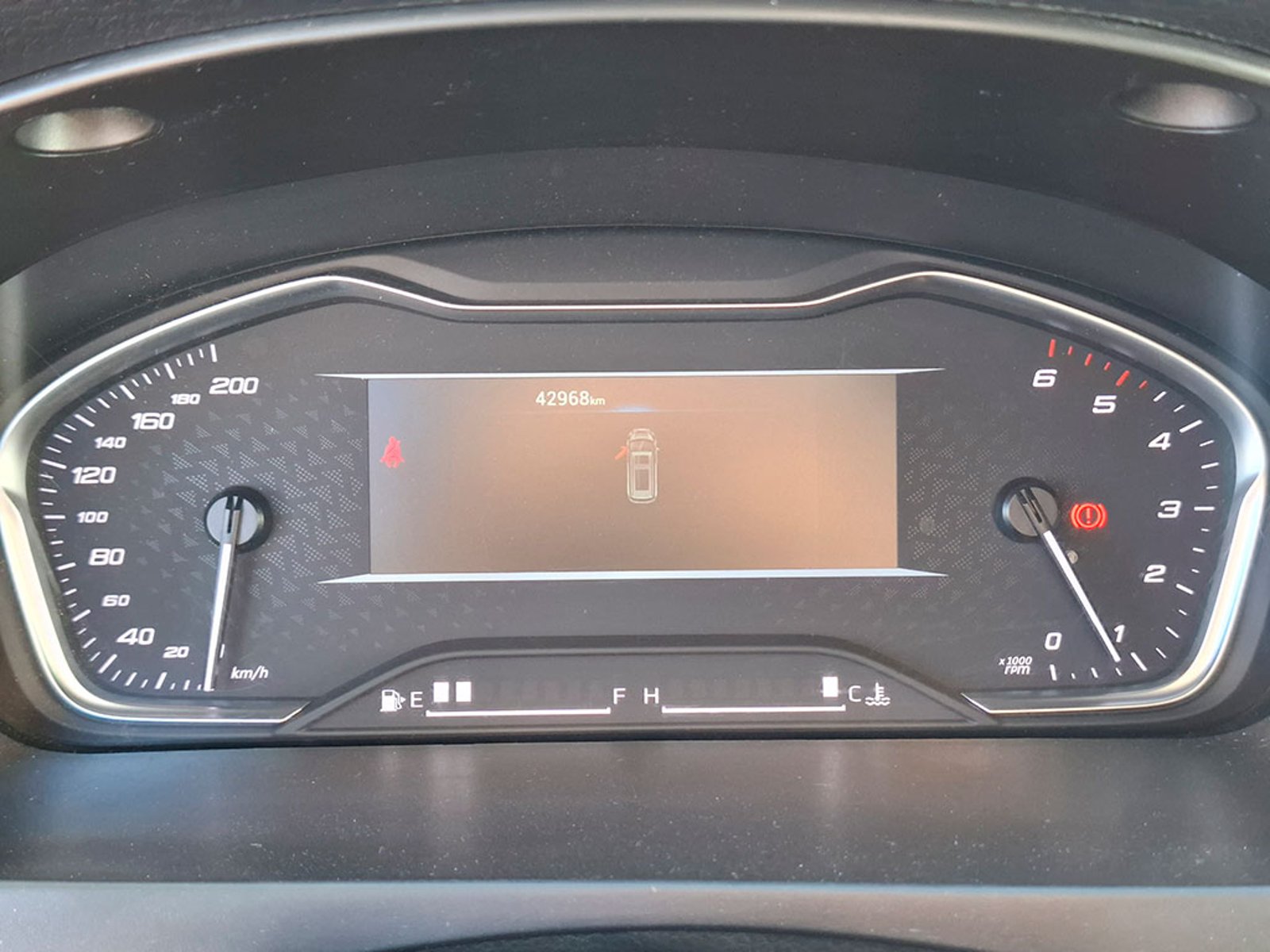 MAXUS G10 G10 9+1 2.0 DIESEL 2025 - Imagen 14 de 20