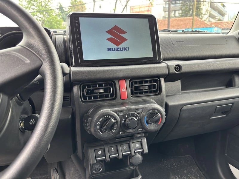 Suzuki JIMNY 1.5 GL WINCHE MT 4X4 2025 - Imagen 18 de 20