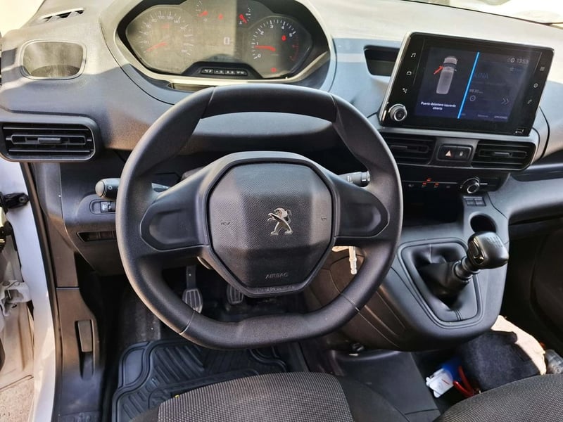 Peugeot PARTNER 1.5 BlueHDI 2024 - Imagen 18 de 20