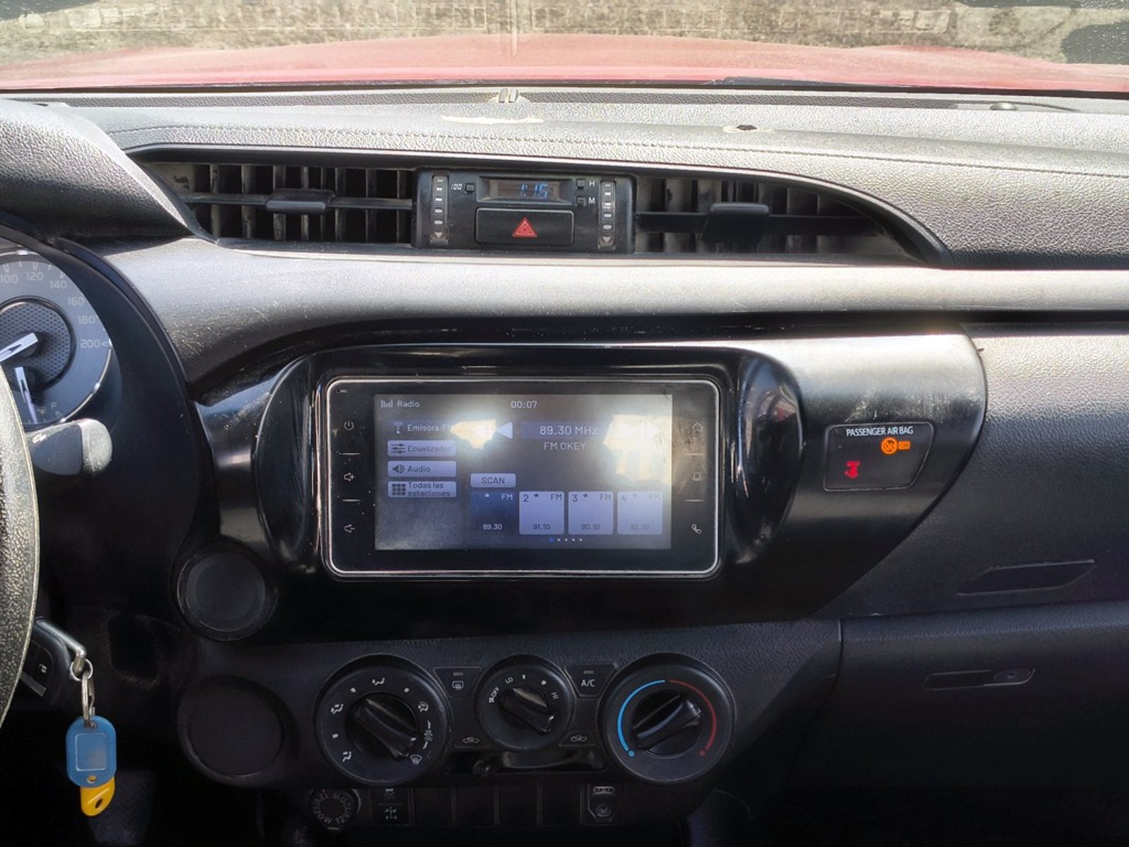 Toyota HILUX TSS 2.4 Diesel 4X2 T/M 2023 - Imagen 17 de 20