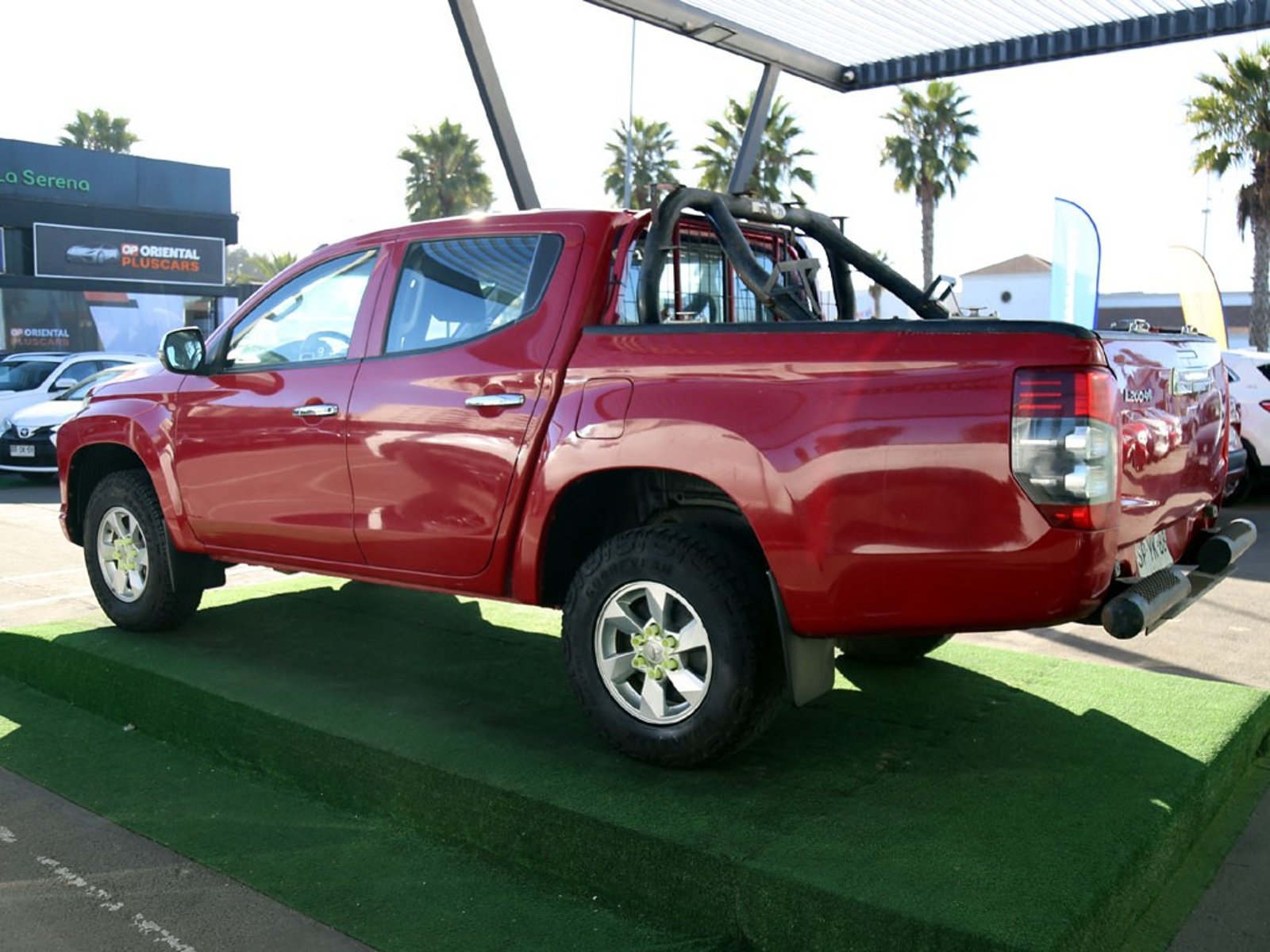 Mitsubishi L200 KATANA 2.4 4x4 MT 2023 - Imagen 8 de 20