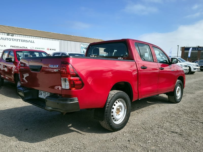 Toyota HILUX DX TSS 2.4 Diesel 4X2 T/M 2023 - Imagen 7 de 20