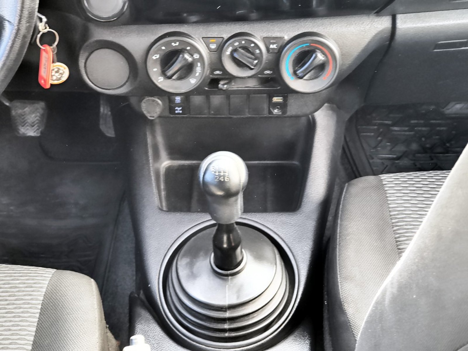 Toyota HILUX TSS 2.4 Diesel 4X2 T/M 2021 - Imagen 19 de 20