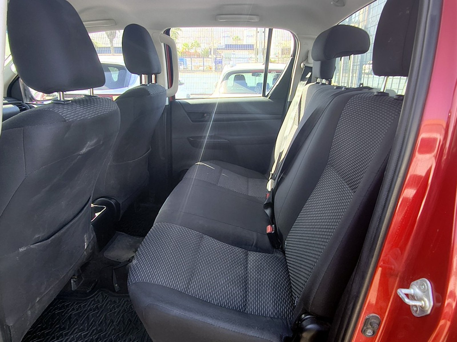 TOYOTA HILUX HILUX TSS 2.4 Diesel 4X2 T/M 2021 - Imagen 15 de 20