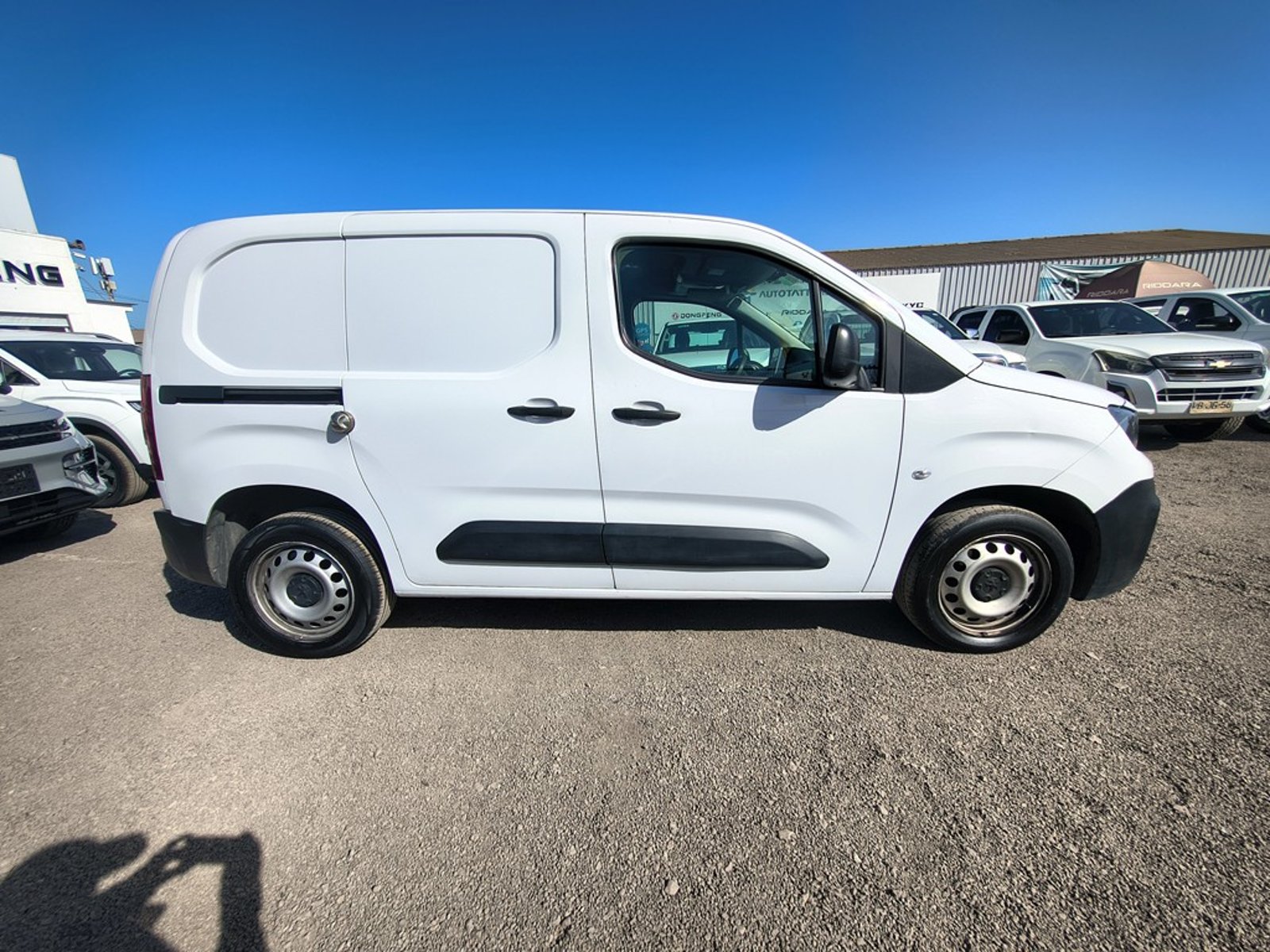 Peugeot PARTNER L1 BLUE HDI 2024 - Imagen 4 de 16