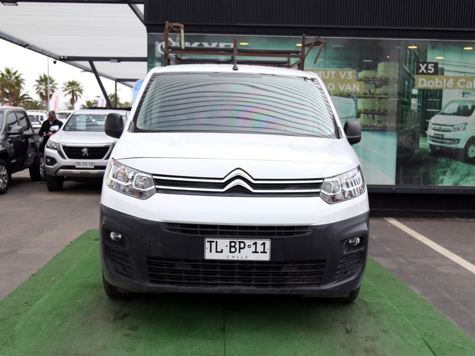 Citroën BERLINGO BLUEHDI 1.5 2024 - Foto 2 de 20