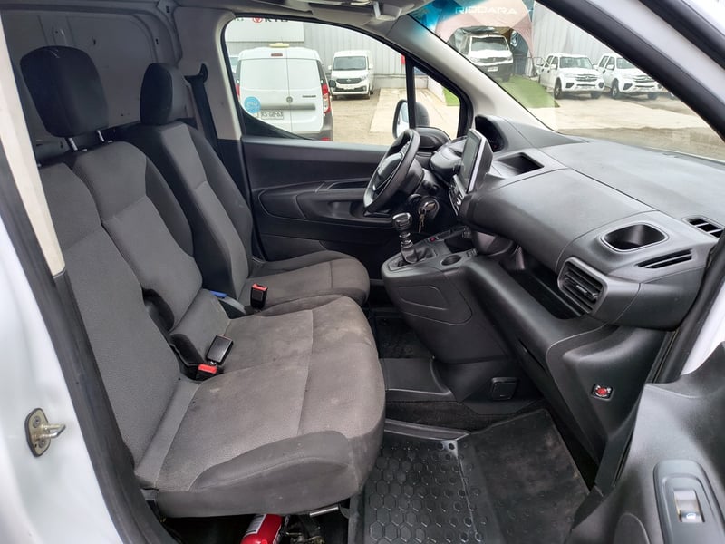 Peugeot PARTNER L1 1.5 Diesel 4X2 T/M 2024 - Imagen 15 de 17