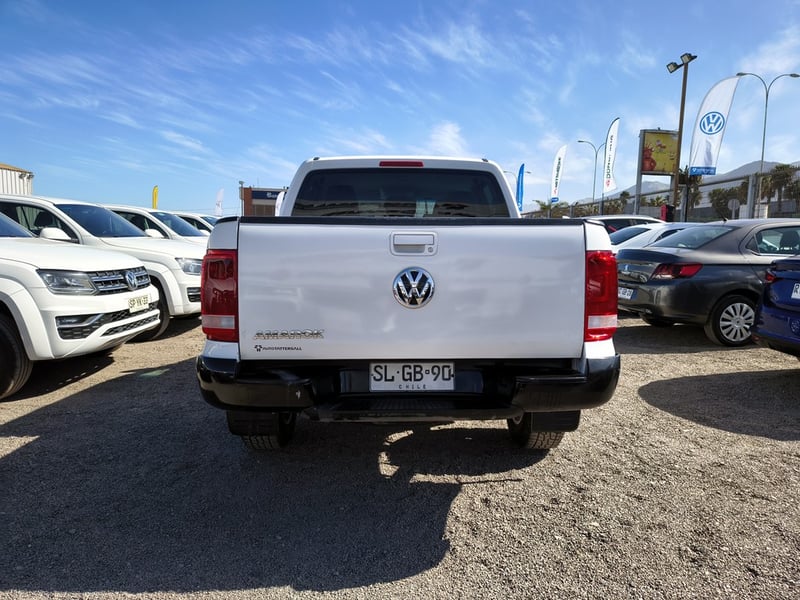 Volkswagen AMAROK 2.0 Diesel 4x2 T/M 2023 - Imagen 6 de 20