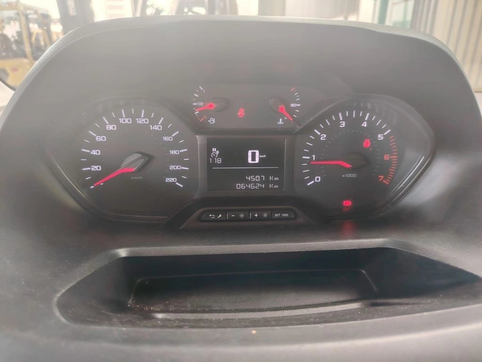 Peugeot PARTNER 1.5 L1 HDI  4X2 MT 5P 2023 - Imagen 10 de 15