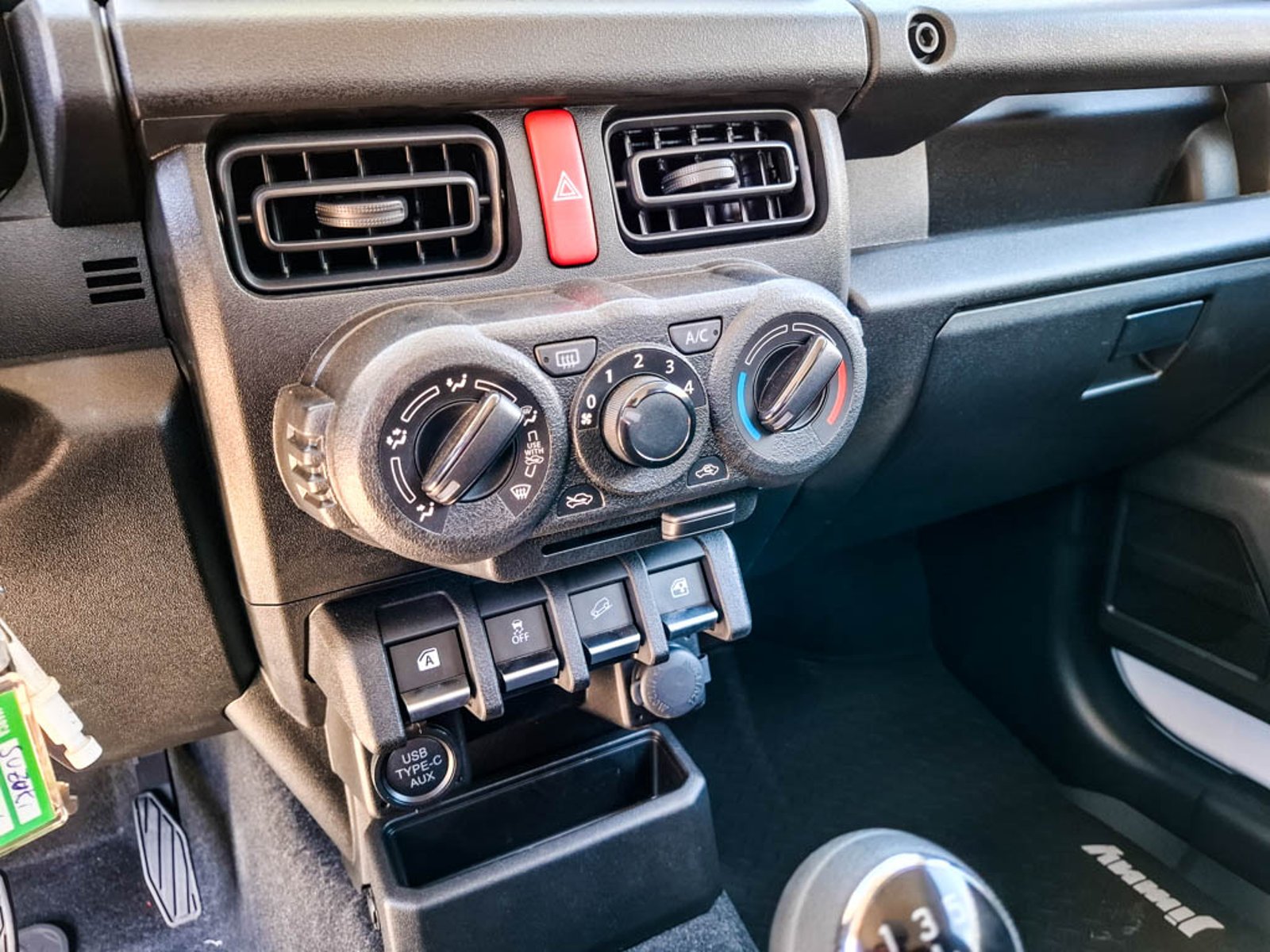 SUZUKI JIMNY 1.5 GL VALOR + IVA 2025 - Imagen 12 de 17