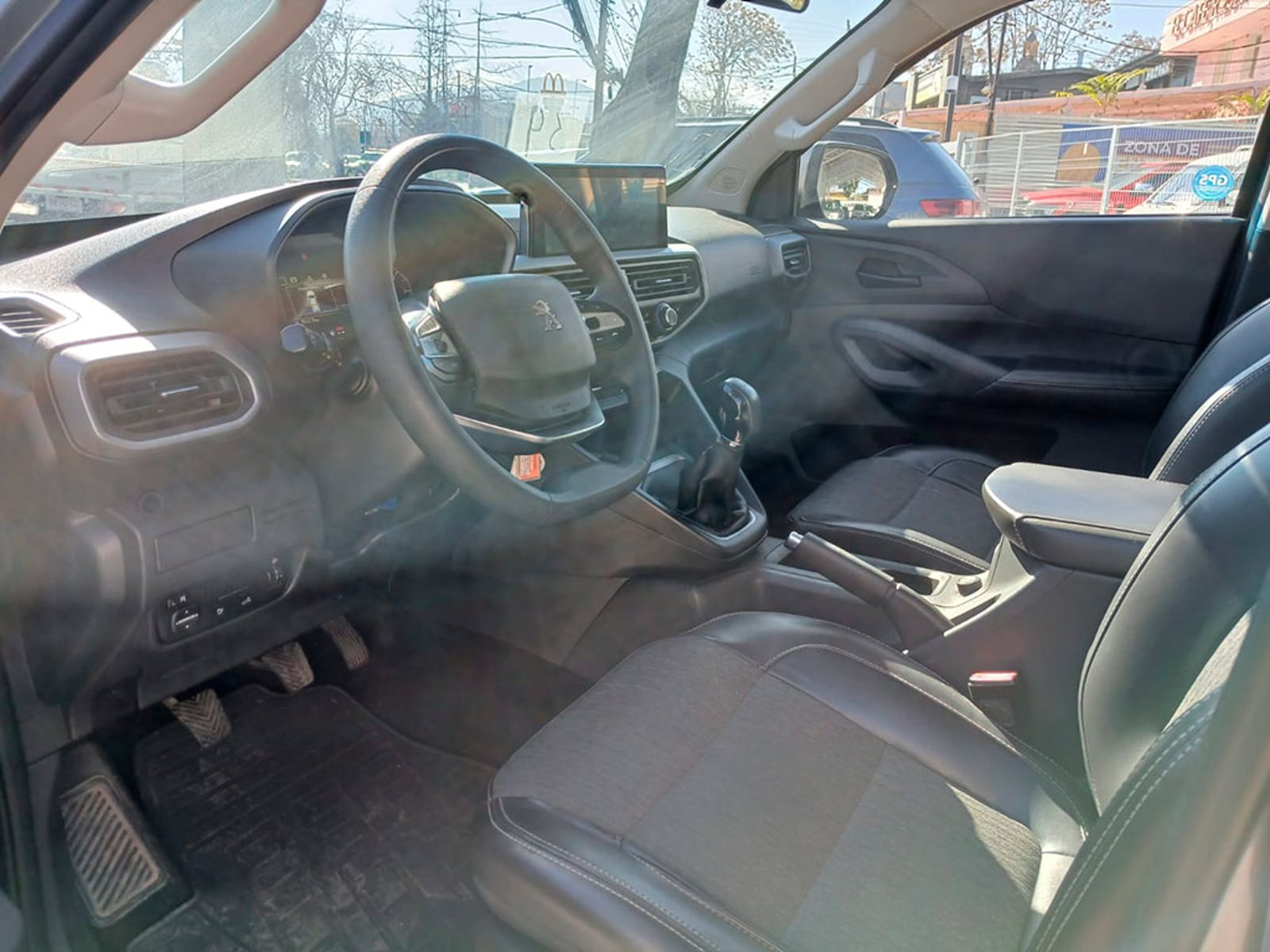 Peugeot LANDTREK Landtrek Active HDI 4X2 MT 2023 - Imagen 17 de 19
