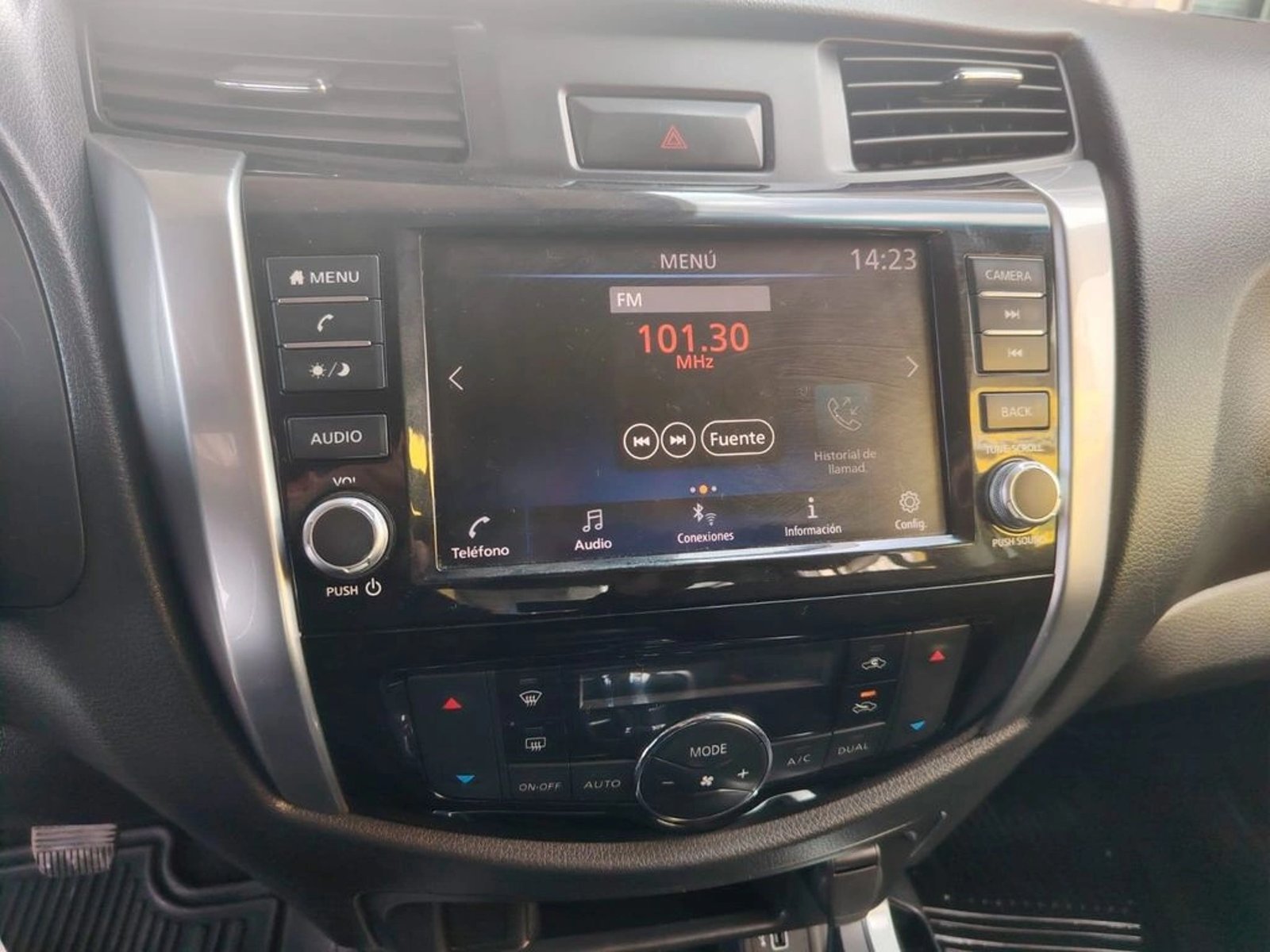 Nissan NAVARA NAVARA D CAB 2.3 MT 4X2 2023 - Imagen 15 de 17
