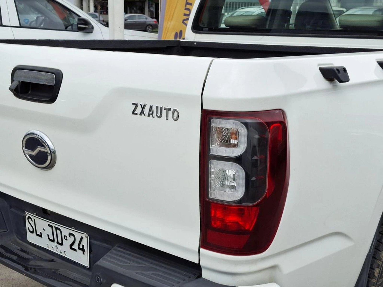 ZX Auto TERRALORD 2.5 DLX MT 4X2 2023 - Imagen 8 de 20