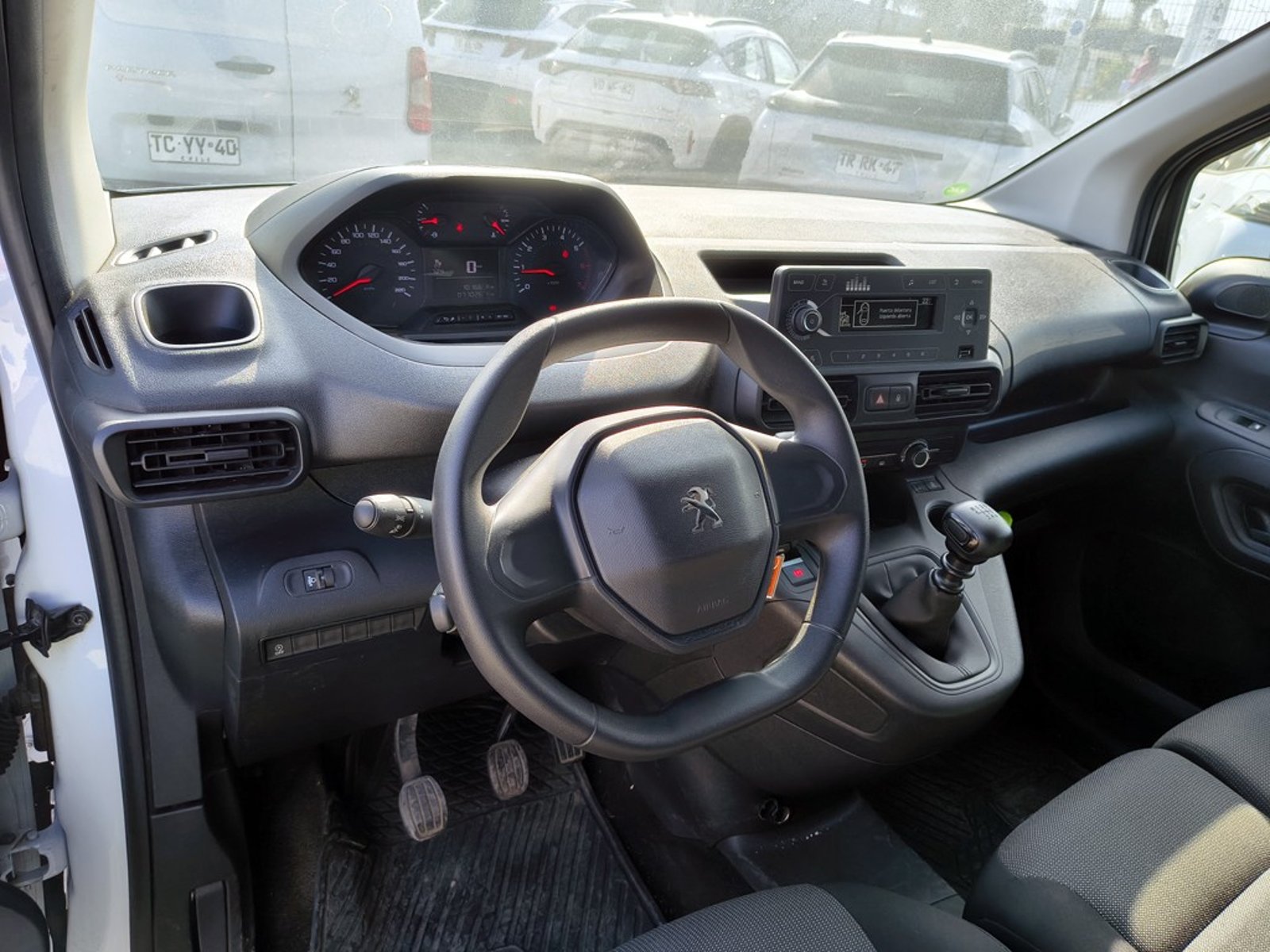 PEUGEOT PARTNER PARTNER L1 1.5 Diesel 4X2 T/M 2023 - Imagen 9 de 16