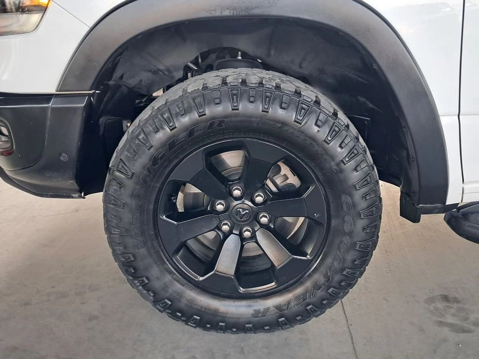 RAM 1500 5.7 REBEL 4X4 AT 4P 2023 - Imagen 11 de 20