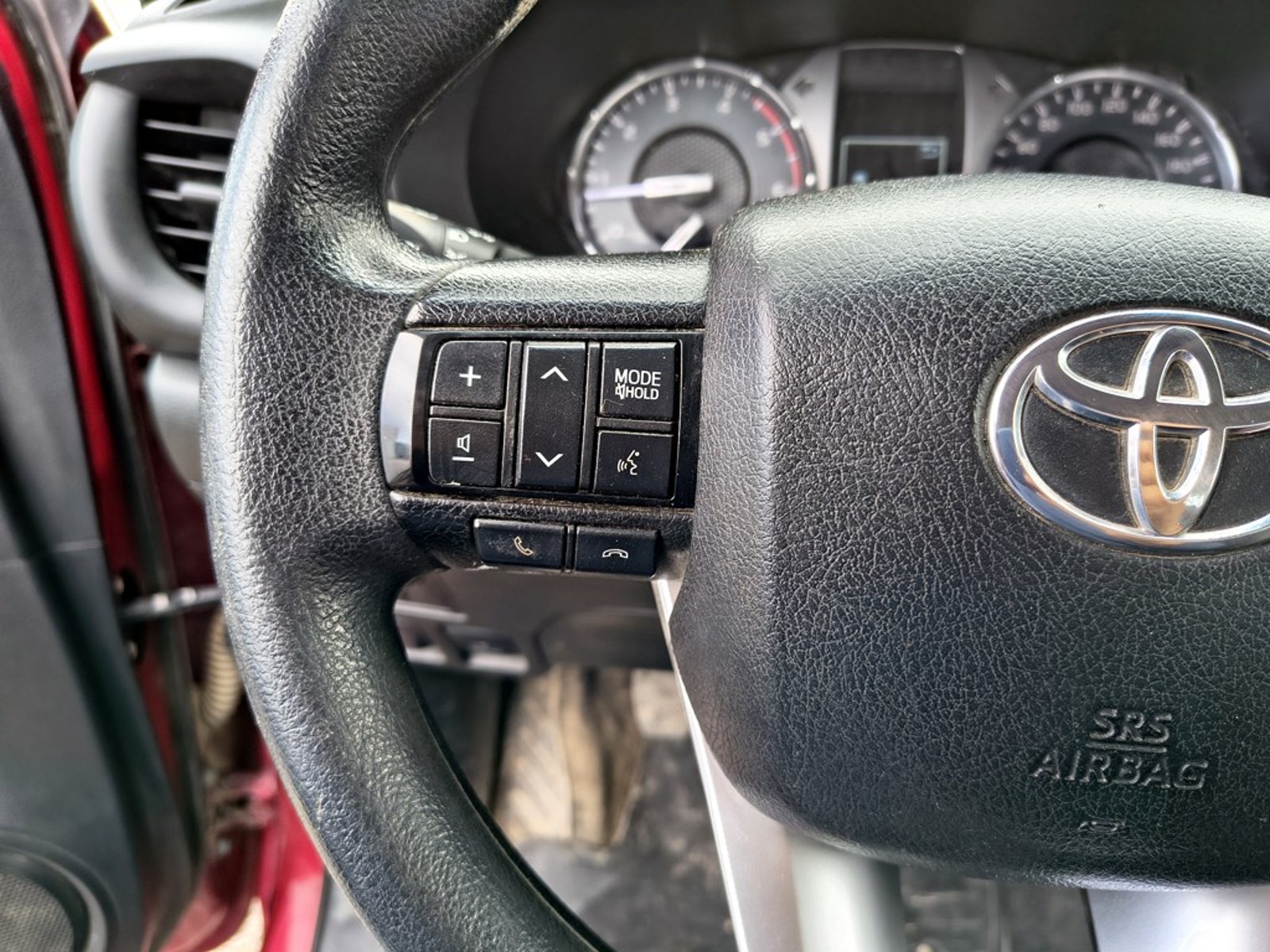 TOYOTA HILUX HILUX TSS 2.4 Diesel 4X2 T/M 2021 - Imagen 13 de 20