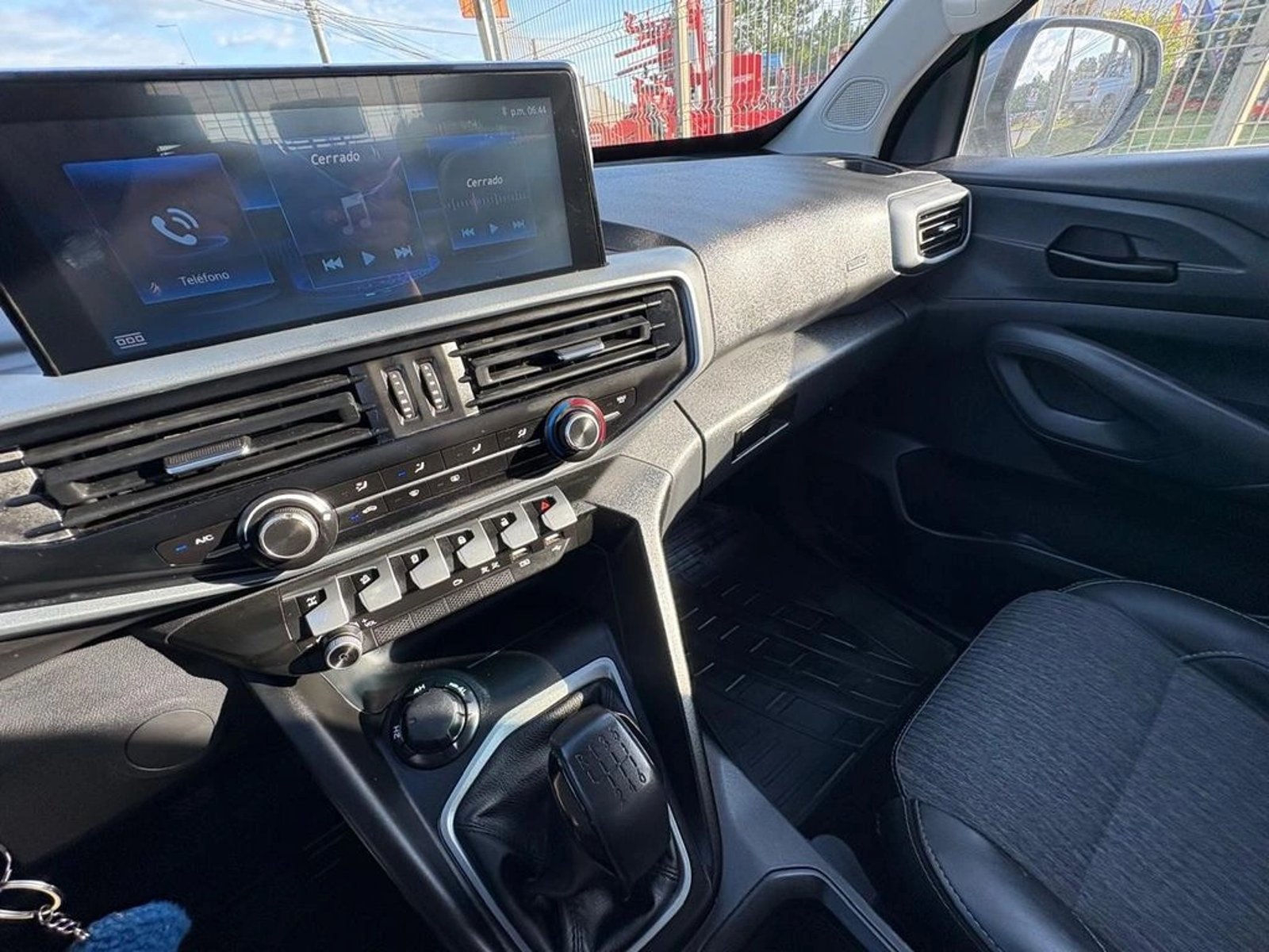 PEUGEOT LANDTREK 4X4 1.9 MT 2023 - Imagen 9 de 12