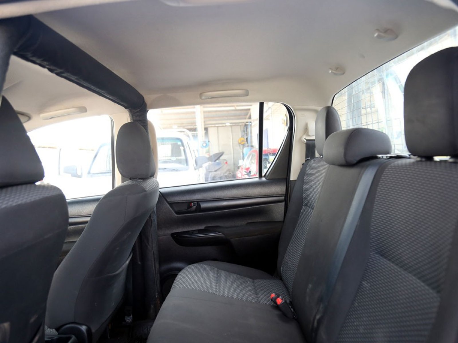 Toyota HILUX DX 4X4 2.4 2023 - Imagen 19 de 20