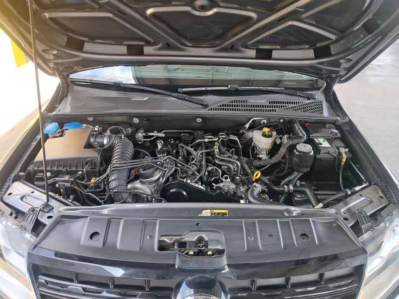Volkswagen AMAROK COMFORTLINE AT 4X4 2.0 2023 - Imagen 11 de 20