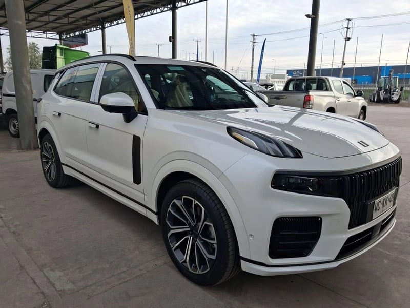 Lynk & Co 09 HALO 2027 - Imagen 6 de 15