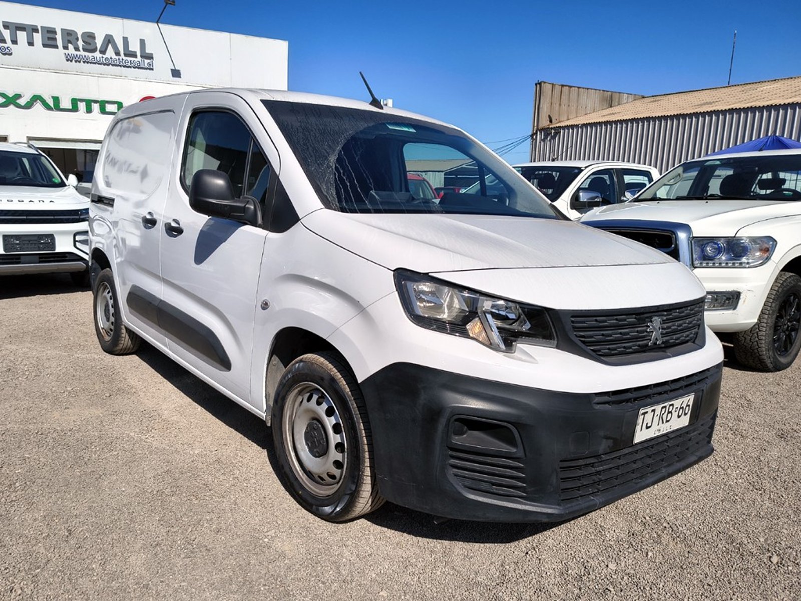 Peugeot PARTNER L1 1.5 Diesel 4X2 T/M 2024 - Foto 3 de 17