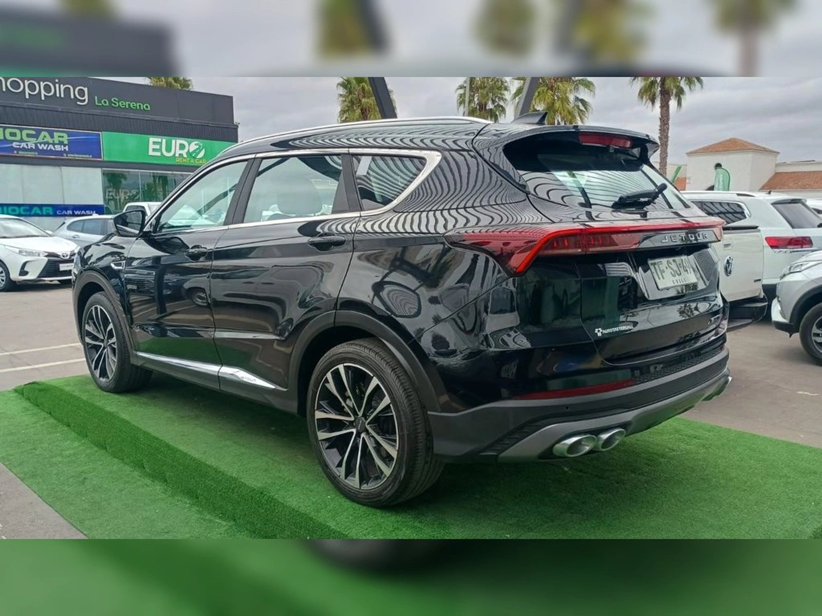 JETOUR X70 1.5T PLUS 4X2 AT 5P 2024 - Imagen 4 de 14