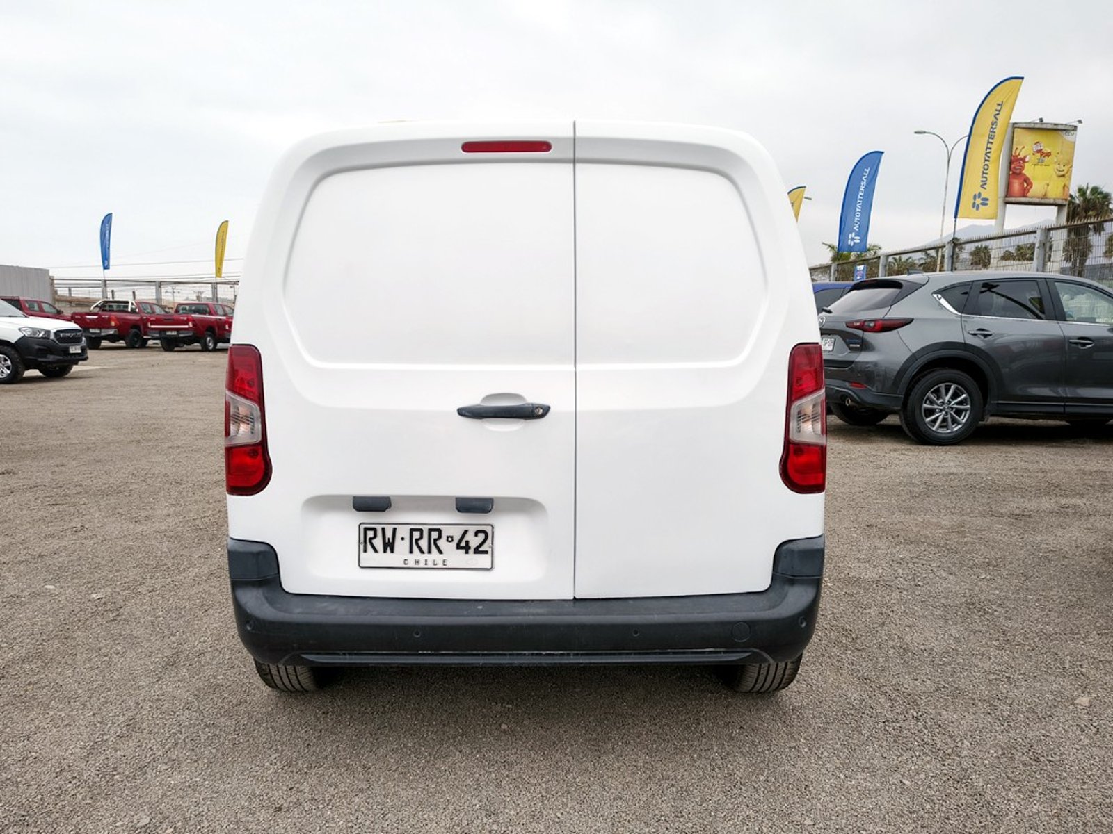 Peugeot PARTNER L1 1.6 Diesel 4x2 T/M 2022 - Imagen 6 de 17