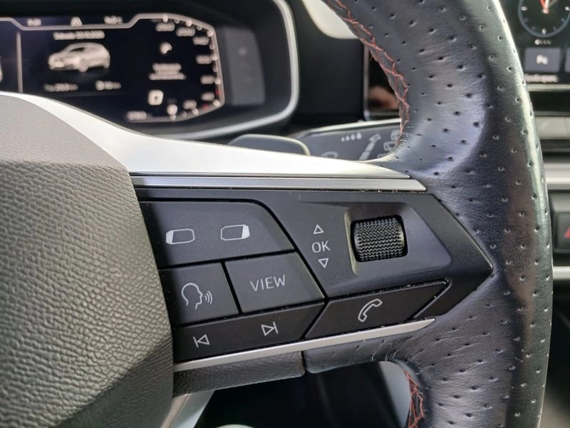 SEAT LEON Leon FR 1.4 TSI AT 2023 - Imagen 13 de 17