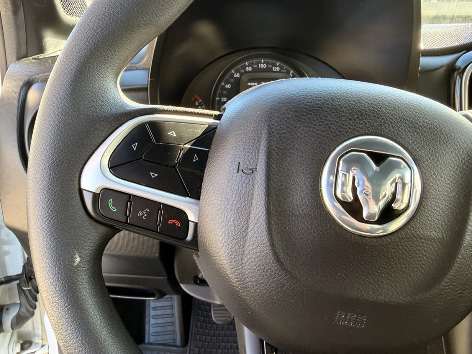 RAM 700 BIGHORN DCAB 1.3 2024 - Imagen 14 de 20