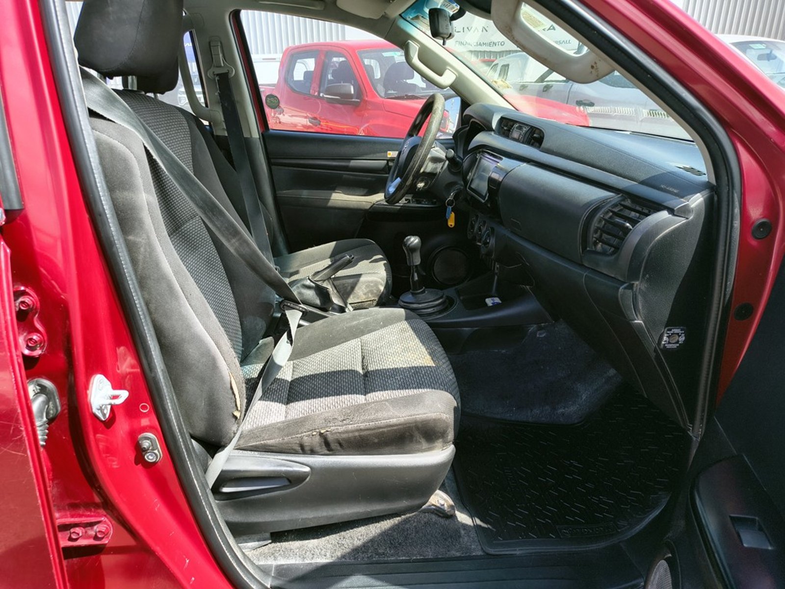 Toyota HILUX TSS 2.4 Diesel 4X2 T/M 2023 - Imagen 19 de 20