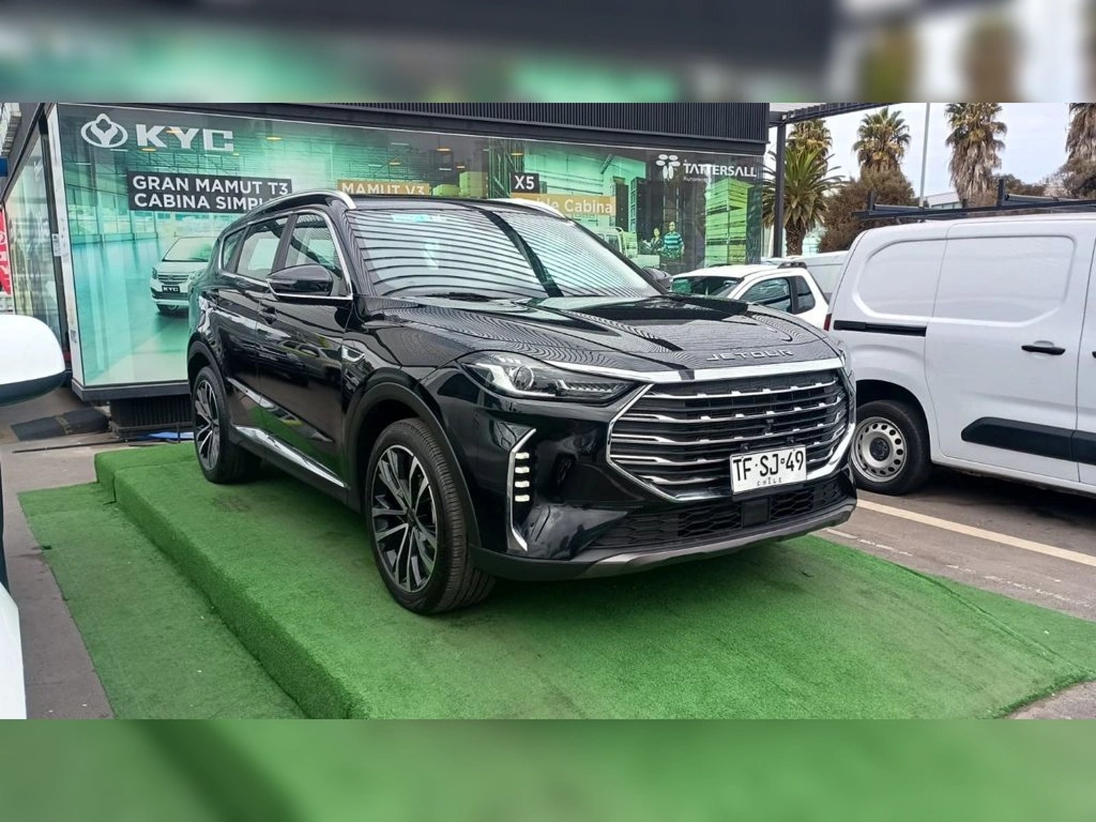 JETOUR X70 1.5T PLUS 4X2 AT 5P 2024 - Imagen 3 de 14