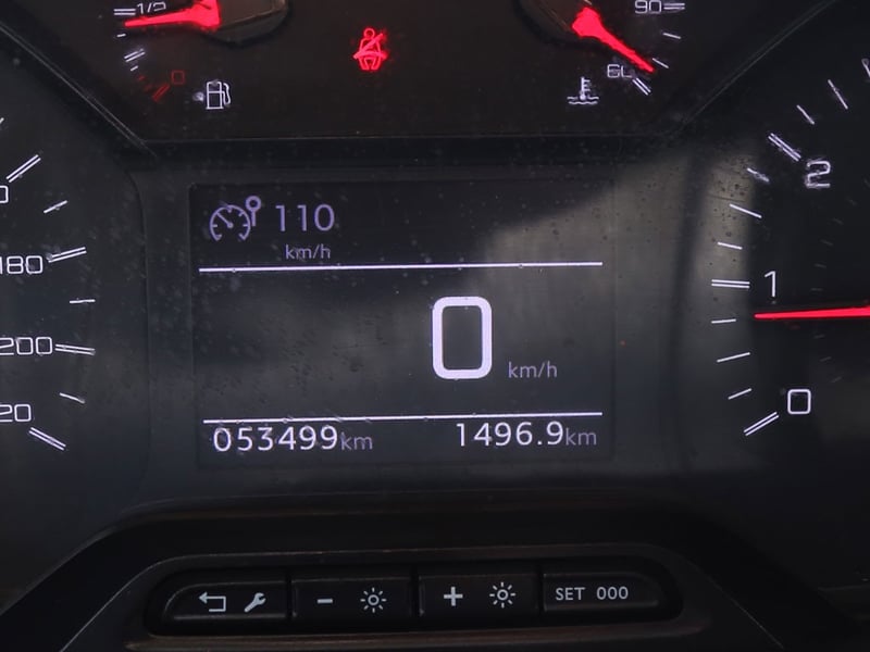 Peugeot RIFTER 1.5 ALLURE DIESEL AUITOMATICA 2024 - Imagen 17 de 20