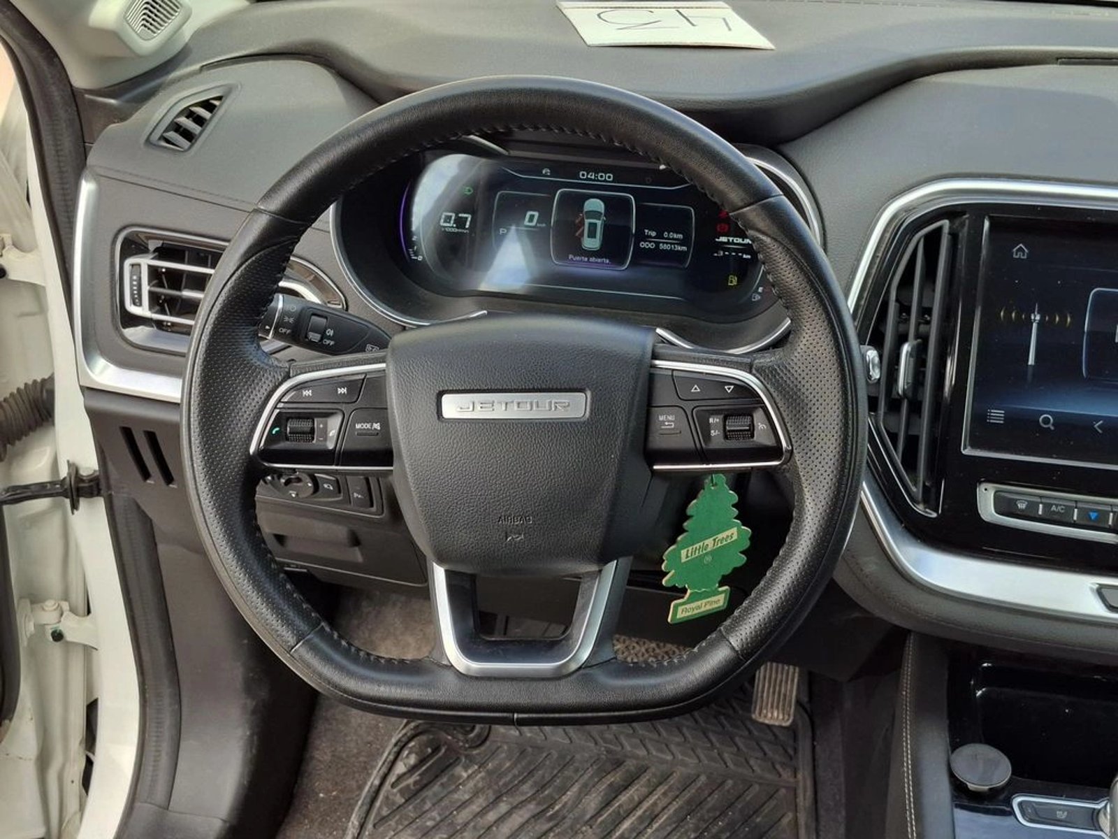 Jetour X70 1.5T GLX  AT 2022 - Imagen 17 de 20