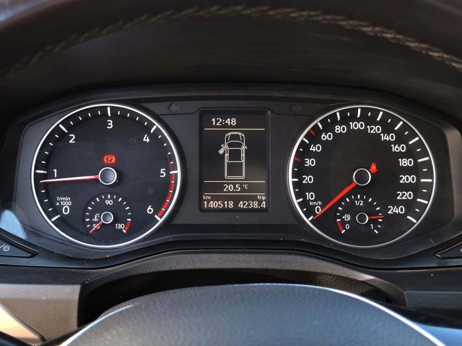 Volkswagen AMAROK TREDLINE 2.0 MT 4X2 2021 - Imagen 19 de 20